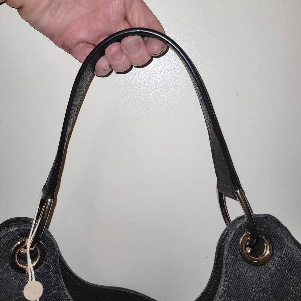 Authentic GUCCI bag - Picture 5 of 12